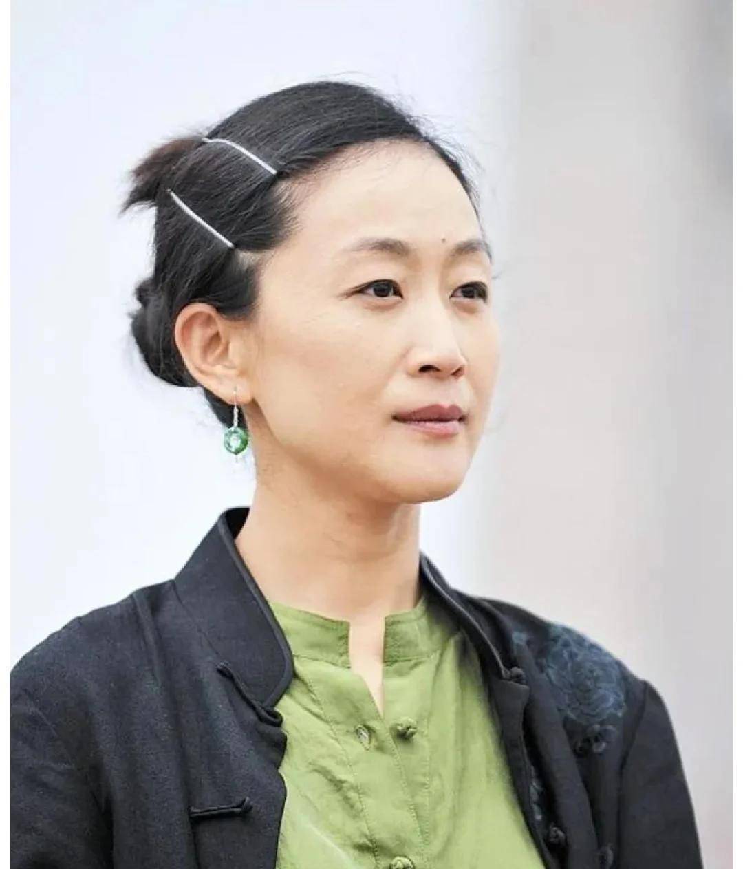 61岁陈瑾未婚未育直呼每天很绝望害怕自己生病不敢指望任何人