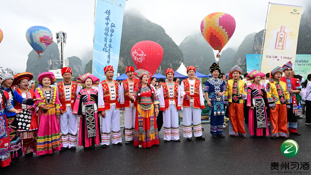 山水画廊间、奔跑品习酒| 2025“金钻习酒”美丽中国·全民健身跑(广西·桂林站)漓江畔活力开跑第9张-桂林新闻网 山水画廊间、奔跑品习酒| 2025“金钻习酒”美丽中国·全民健身跑(广西·桂林站)漓江畔活力开跑第9张