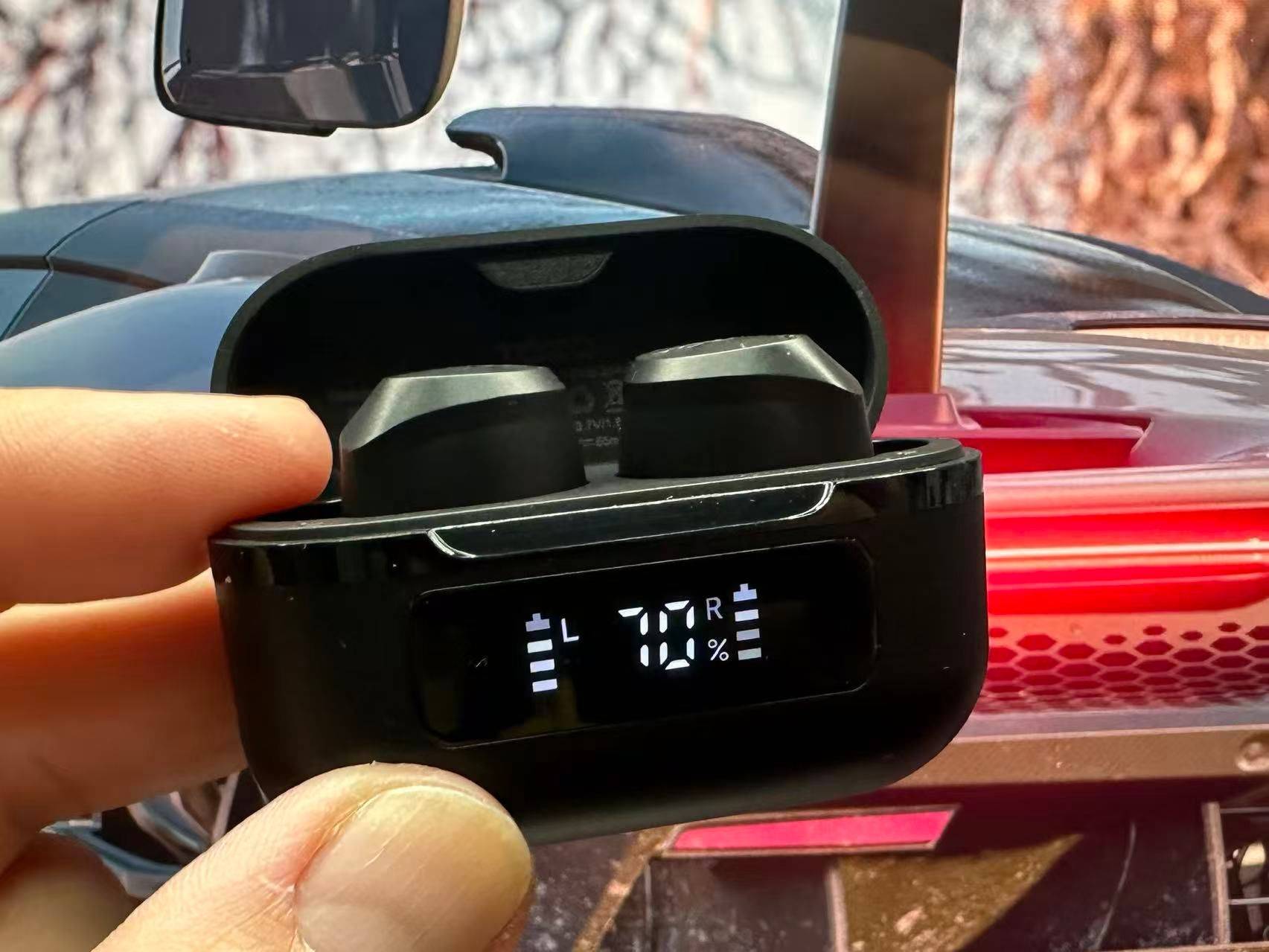 双11耳机推荐，TOZO NC9二百多的降噪豆封神！硬刚某尼不落下风