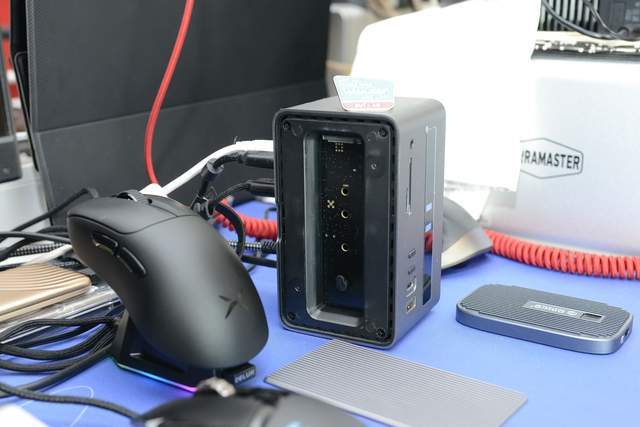 等等党的胜利？别急，加上华硕TUF铠甲+腾隐TQP4000扩容才叫真香