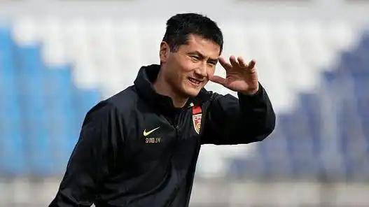 本土少帅的破局之路与中国足球的重建赌局！邵佳一能否打破国足10年魔咒？