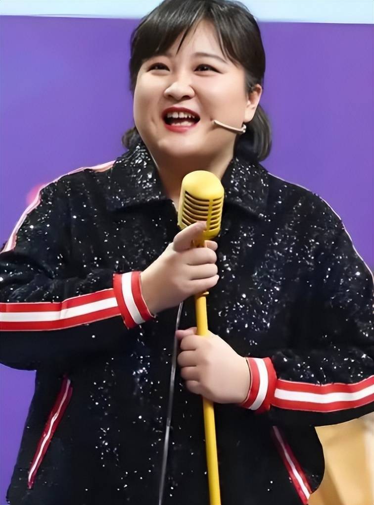 范丞丞也没想到,贾玲突传喜讯才两个月,竟再次令所有人刮目相看