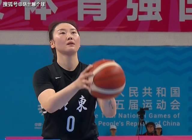 广东29分大胜进4强,陈明伶22+6,杨力维仅打3分钟,再演辽粤大战