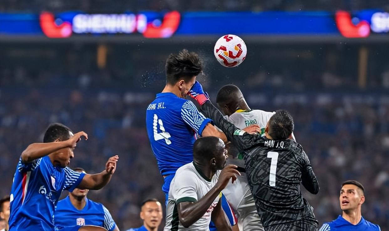 喜讯！申花绝佳中卫国脚组合即将官宣12月转会成都，蓉城球迷热情欢迎