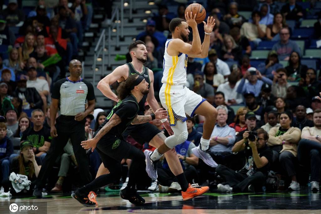 库里9+5+3穆迪单节轰21分 勇士送鹈鹕5连败