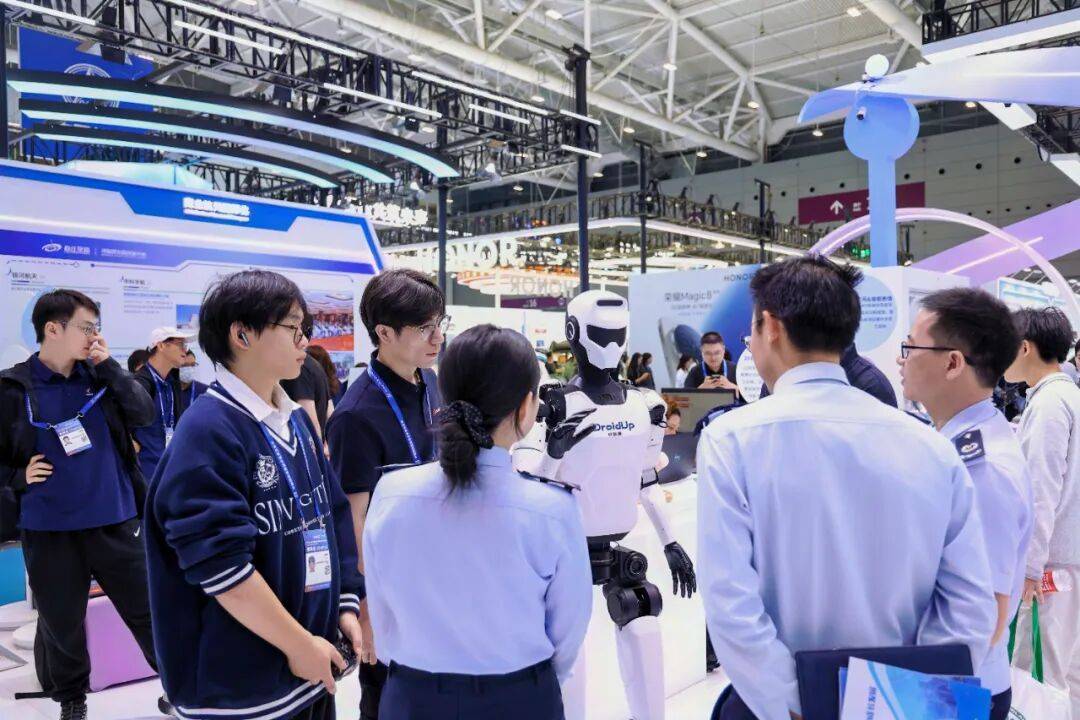 11月深圳1700亿燃爆未来!第二十七届高交会圆满闭幕!