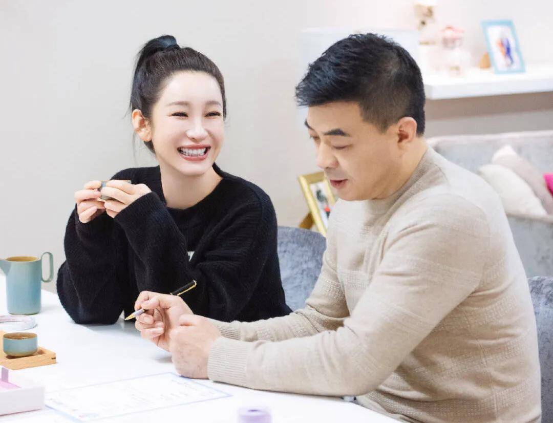 王新军:娶了秦海璐之后,为何那么宠她,还甘做她的出气筒?