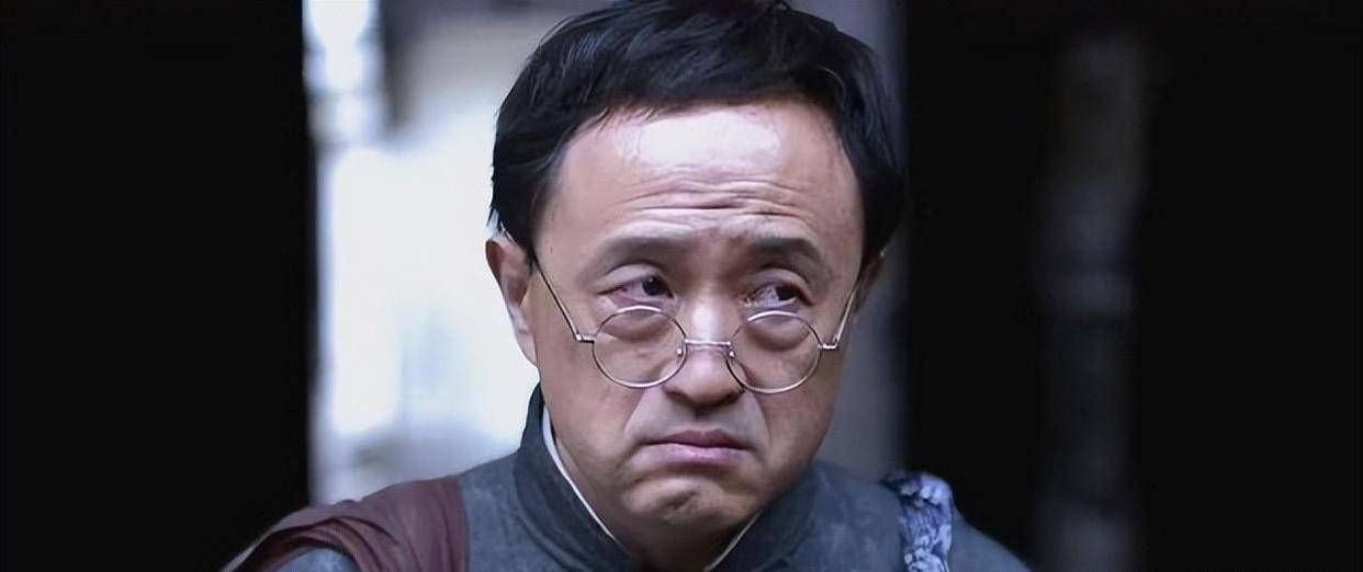 杨新鸣:两登春晚都没红,52岁大器晚成,如今已成"千面演员"
