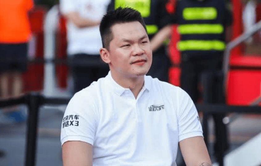 四川球员超市大开张！广东男篮趁机补强，朱芳雨签下中国男篮新星！