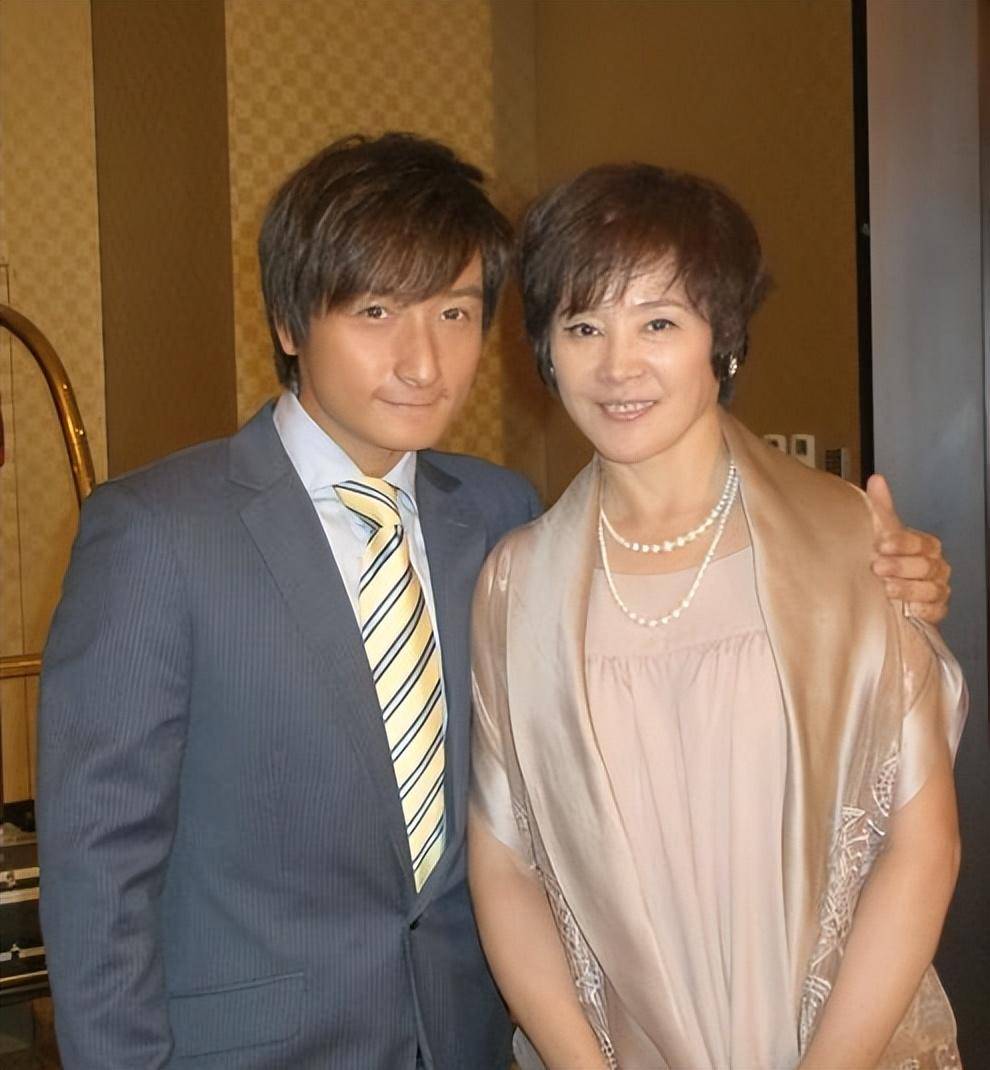 演员盖克:32岁丧夫,40岁拒做洋丈夫提款机离婚,现在怎样了?