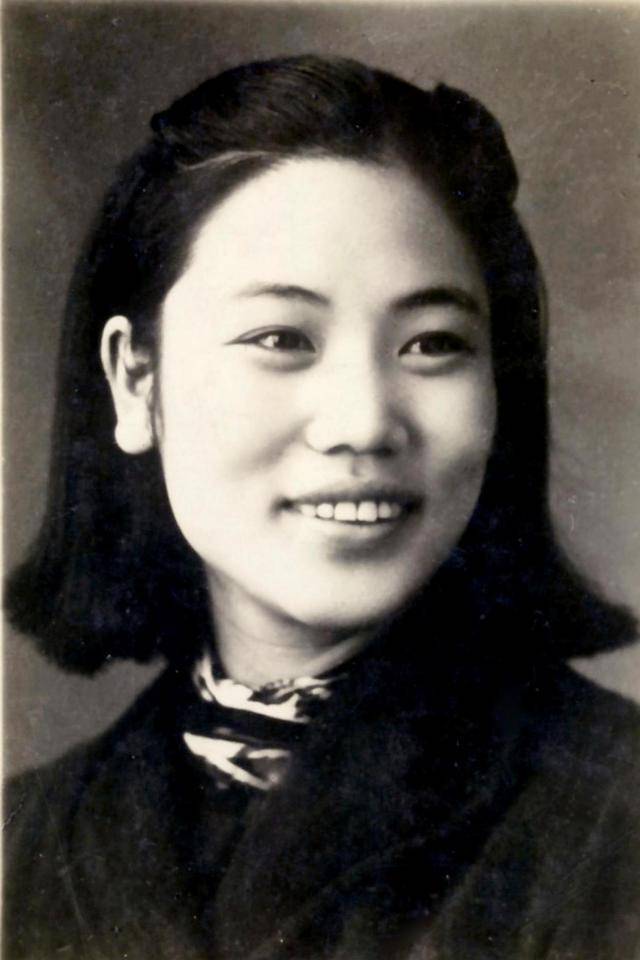 豫剧大师常香玉:曾为国捐15亿战机,为何临死前要收回小香玉艺名