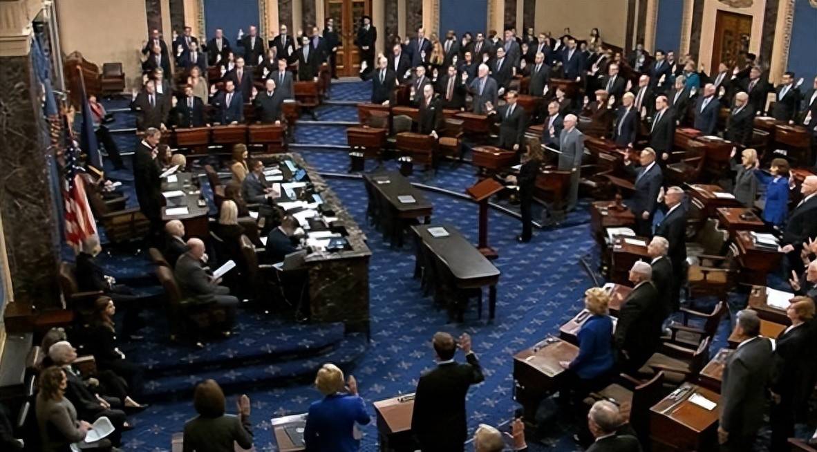 美国介入13天后，中日交锋再添变数：涉台法案通过，日本获赠炸