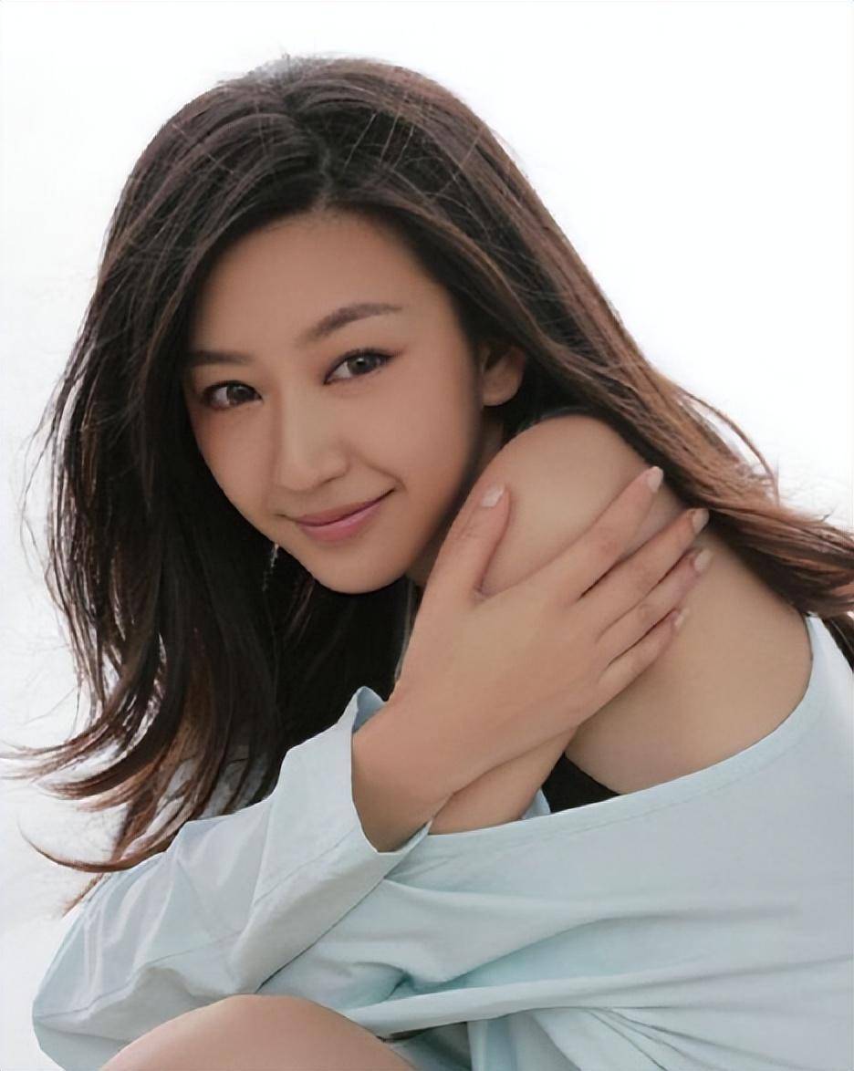 唐一菲:嫁给二婚凌潇肃,在卑微中求幸福,不追求完美婚姻