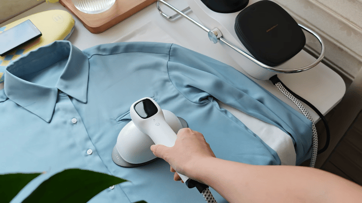 专业级奢护熨衣体验!舒乐氏Lina挂烫机，让每日精致成为轻松习惯!