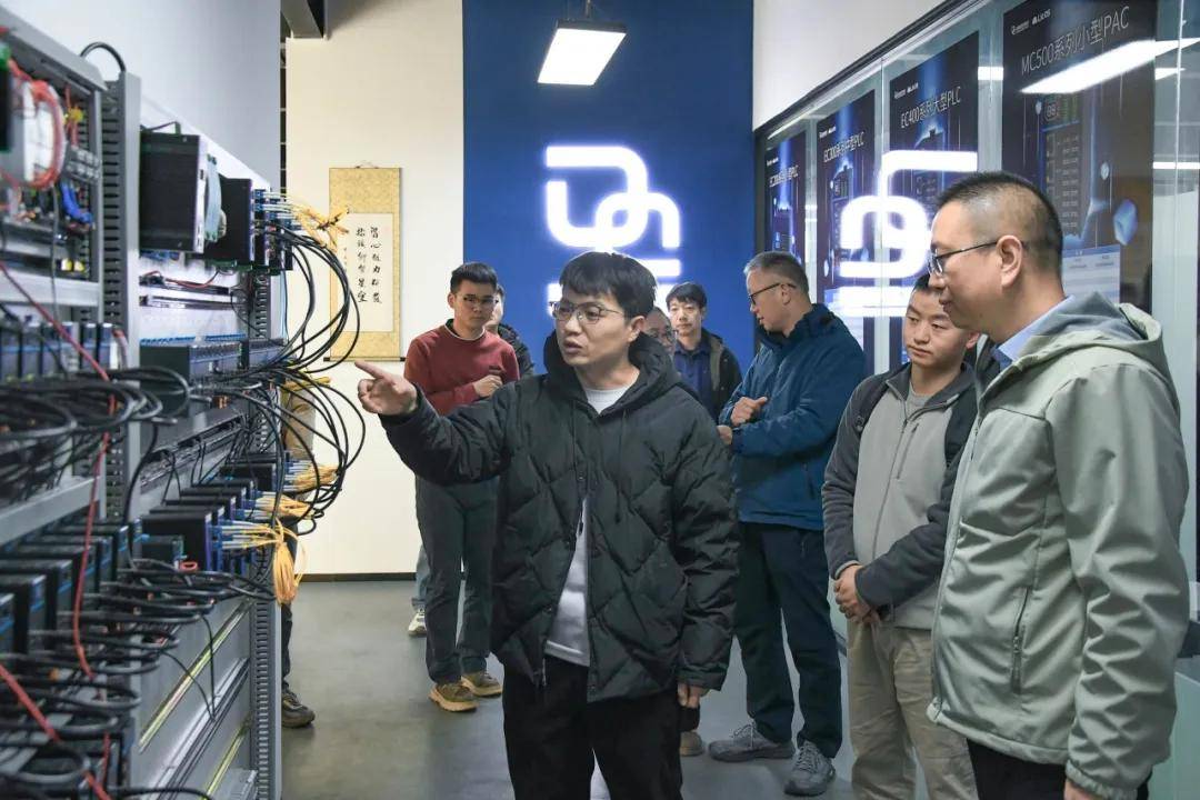 410de557ecae43849c68d8ba9b943854