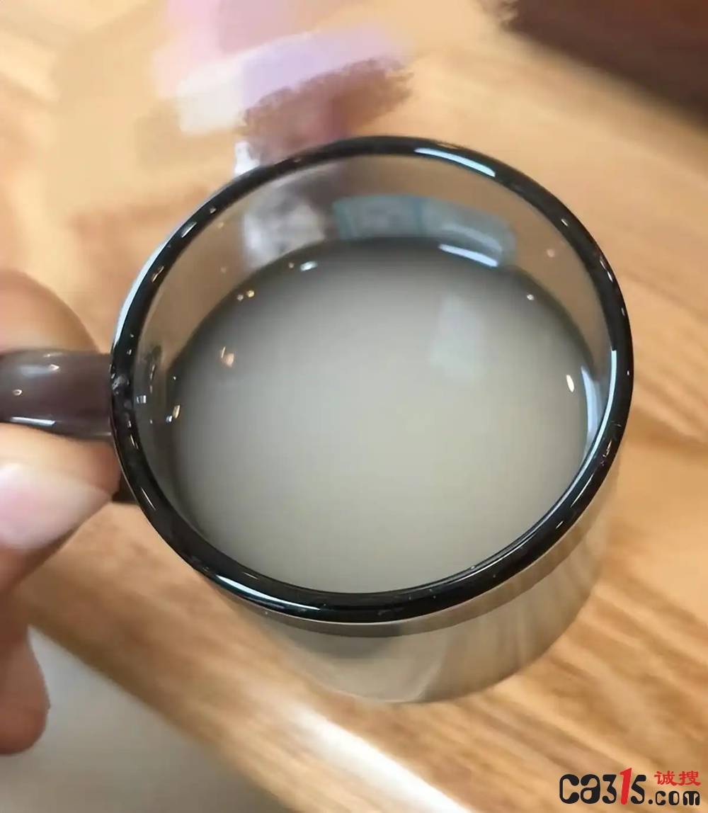 白胡椒粉造假真相调查:米粉香精冒充胡椒 真实含量低于5%(图2)