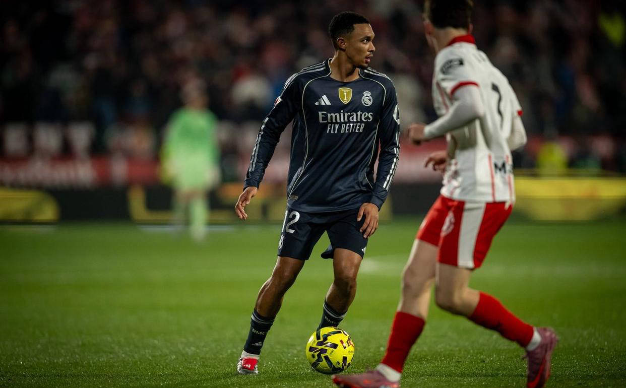 西甲焦点战:毕尔巴鄂主场迎战状态低迷的皇马,抢分形势几何?