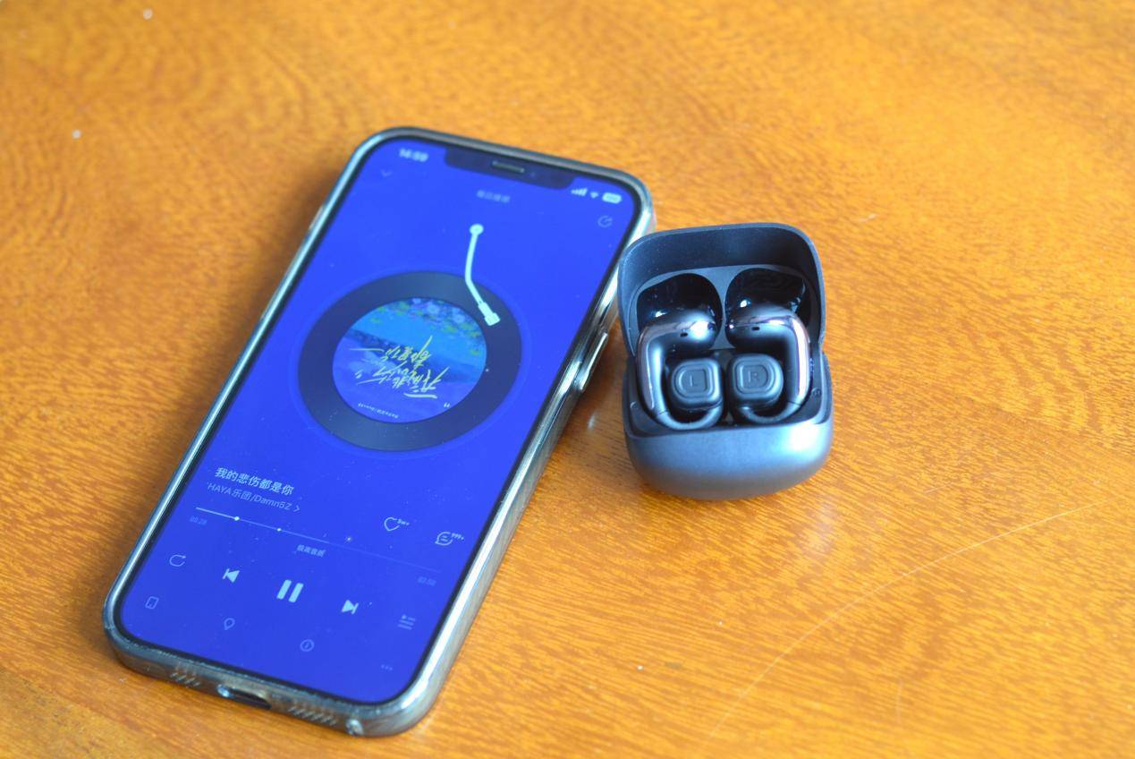 百元级耳机卷王来了，千元级音质的西圣Plume耳夹式耳机