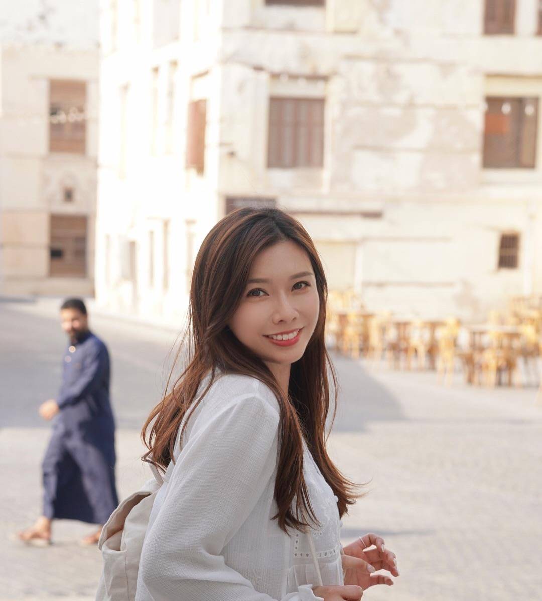 前香港tvb女主播宣布和相恋多年男友结婚真的恭喜这一对新人