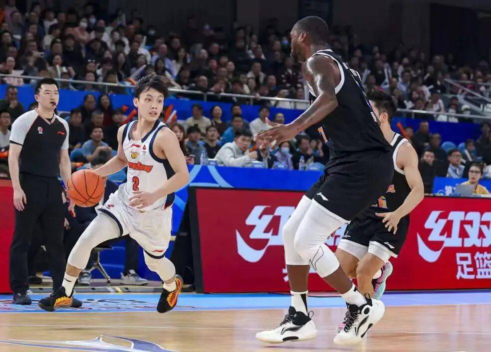 必须召回！郭士强该醒醒了，杜锋爱将破格重返中国男篮悬念揭开