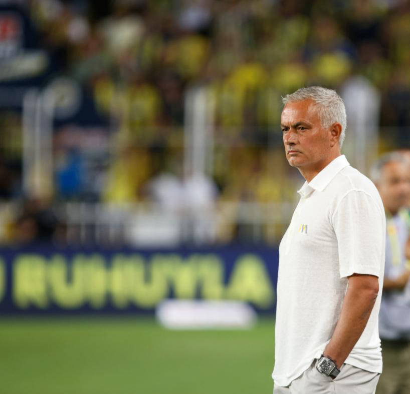 欧冠激情夜:巴黎意外闷平,多特2-2鏖战,尤文穆帅双双两连胜