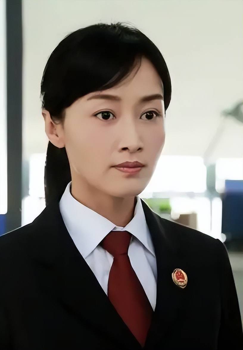 反转了,曾被称作"知三当三"的赵子琪,撕开了内娱的"遮羞布"