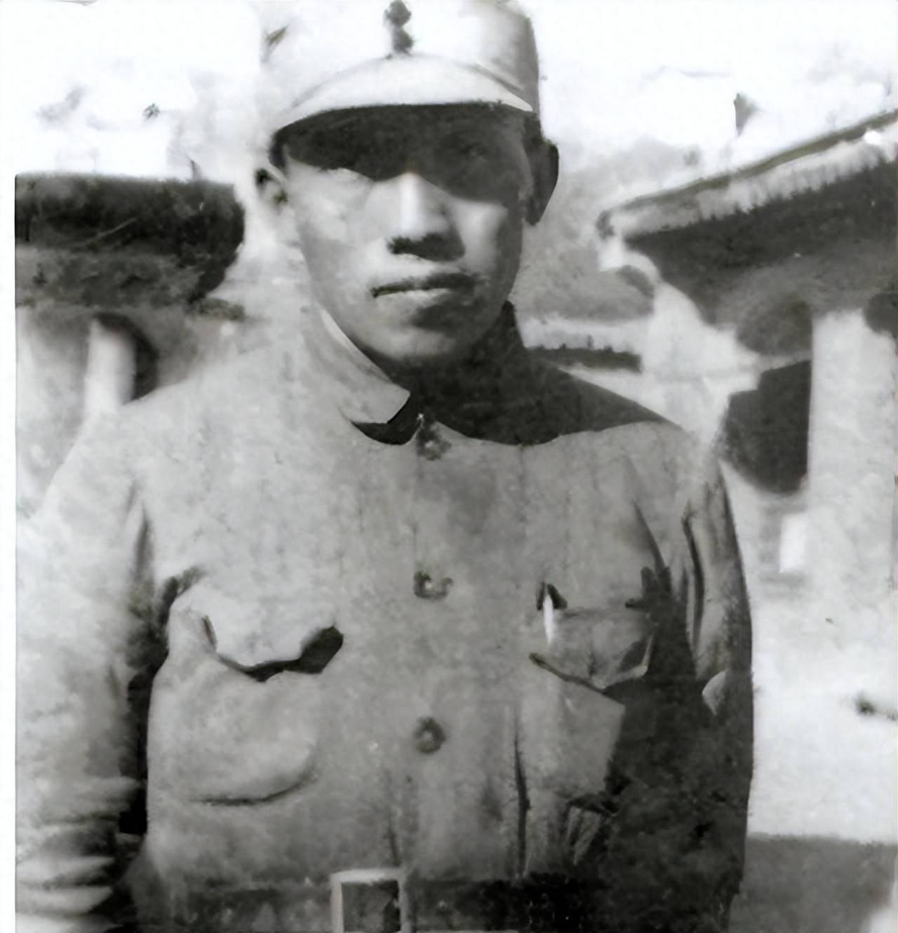 他是二野第三号首长地位仅次于刘邓为何会从开国大将中划出?