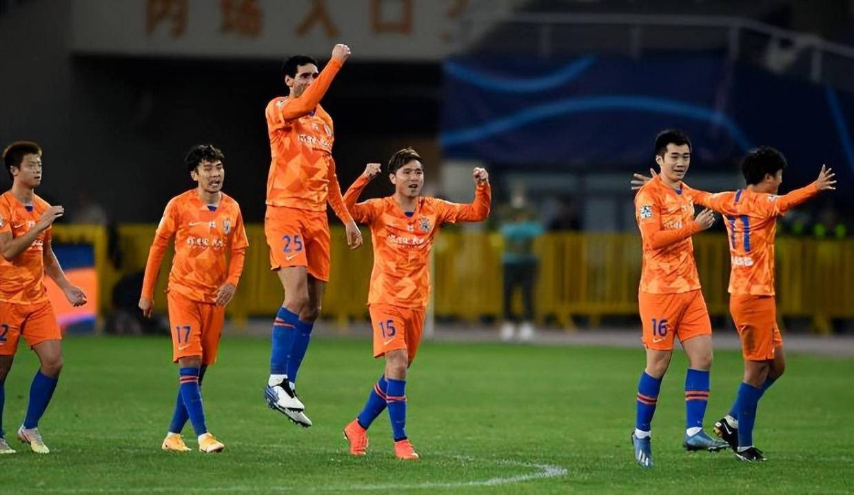 停不下来！鲁能新帅下个月刚要接手俱乐部，就搞定多位当打国脚转会入队