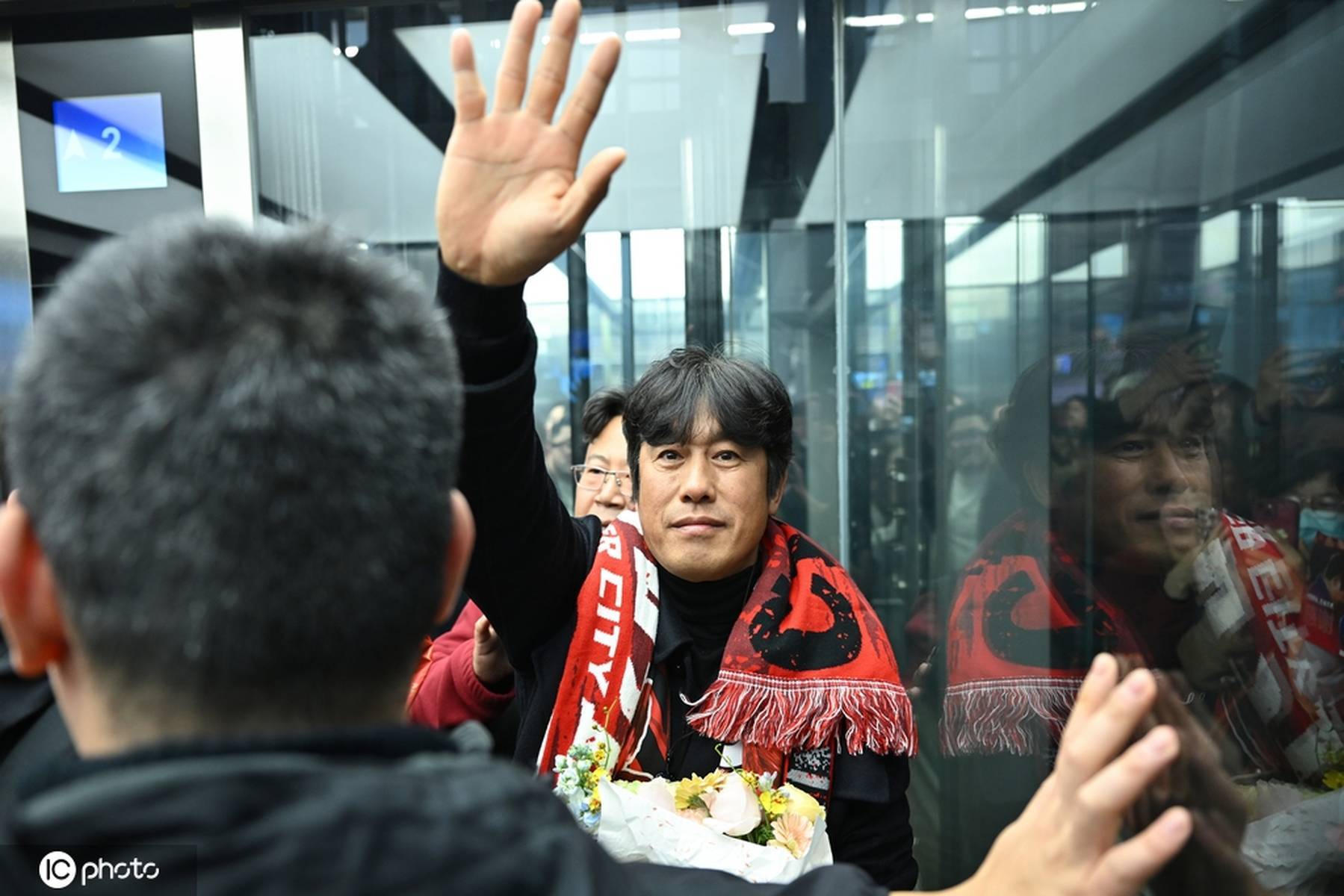 媒体人：蓉城选帅进入最后五选二阶段 徐正源或执教蔚山