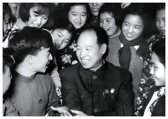 1978年,彭真见到老警卫员邵玉林后:凡事都要向前看_搜狐网