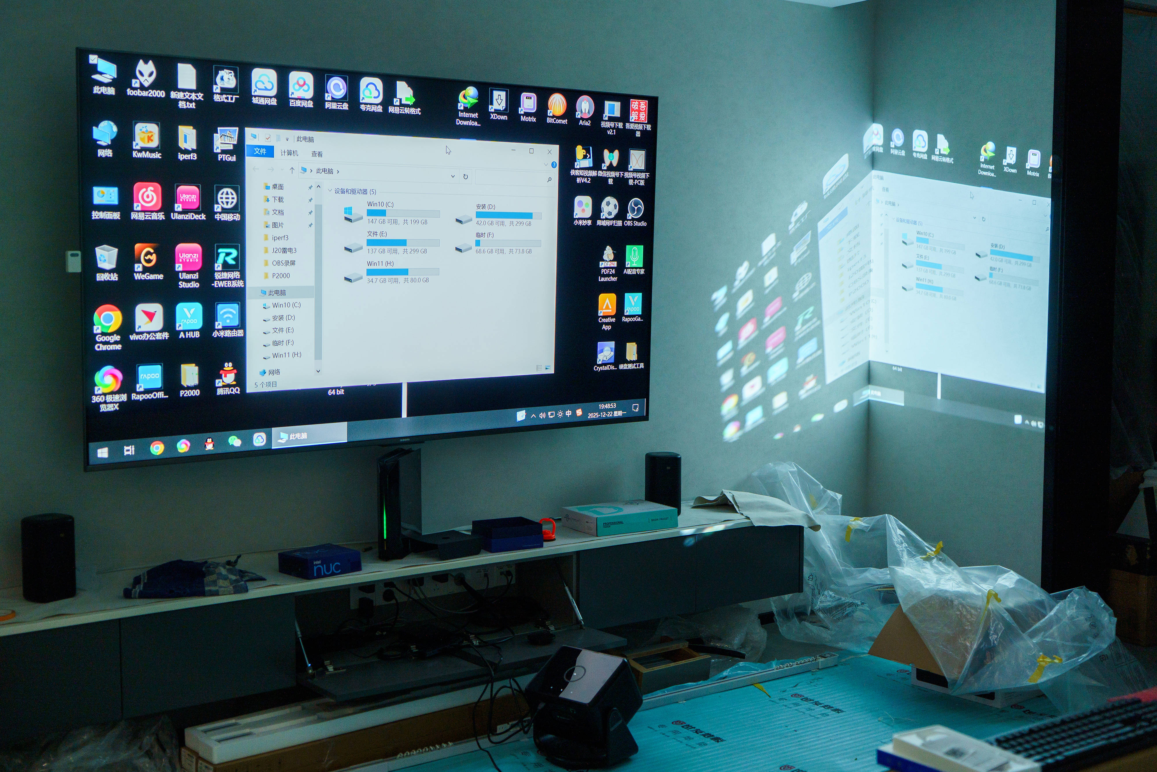 新品牌一上来就甩个“王炸”？海赛力HM11 Ultra智显双投屏扩展坞11合1体验分享