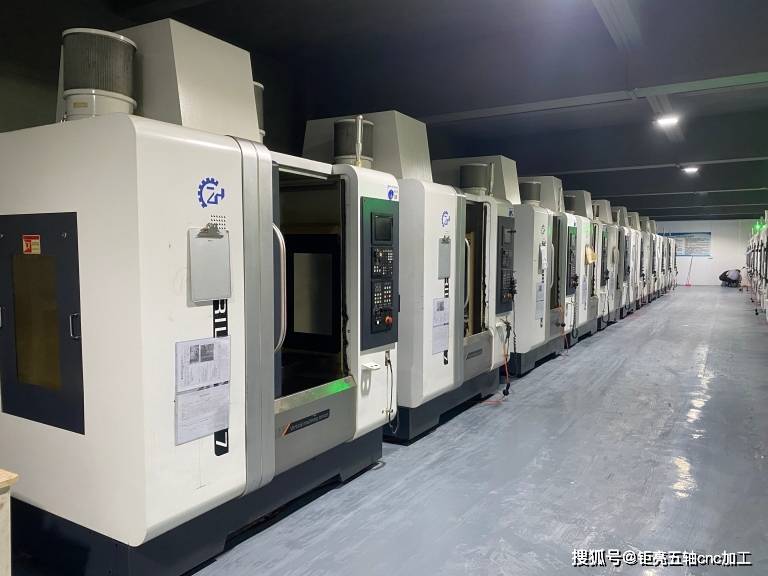 数控龙门钻图片（龙门数控钻床加工中心：精度与效率的完美结合）大型数控龙门钻床，难以置信，