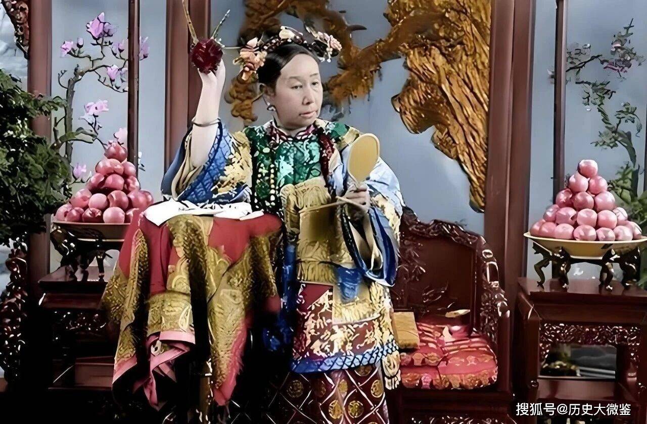 慈禧初次看到灯泡闹笑话,脱口而出说了两个字,如今成为人们的口头禅!