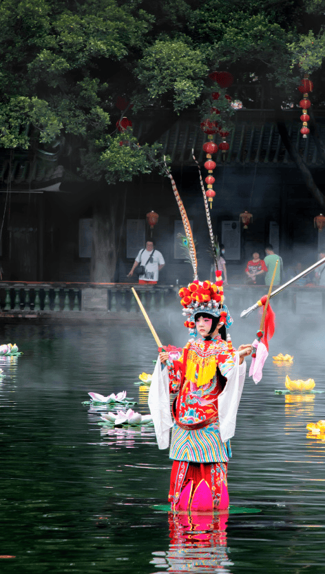 篝火燃冬,飘色映河!祈福缤纷世界双旦非遗民俗盛宴,解锁冬日双倍狂欢(图10) 篝火燃冬,飘色映河!祈福缤纷世界双旦非遗民俗盛宴,解锁冬日双倍狂欢(图10)