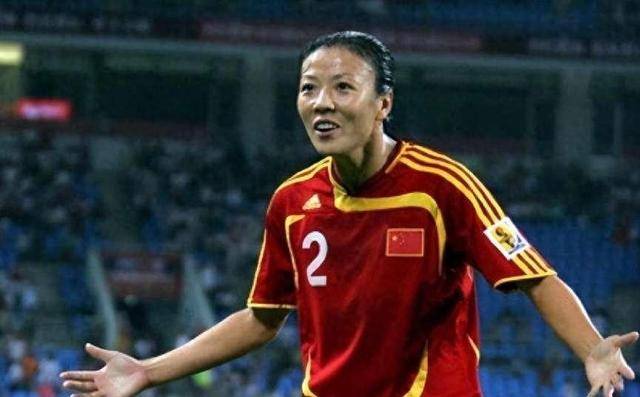 2018年，前女足国脚张欧影病逝美国：临终前丈夫为其换上7号球衣