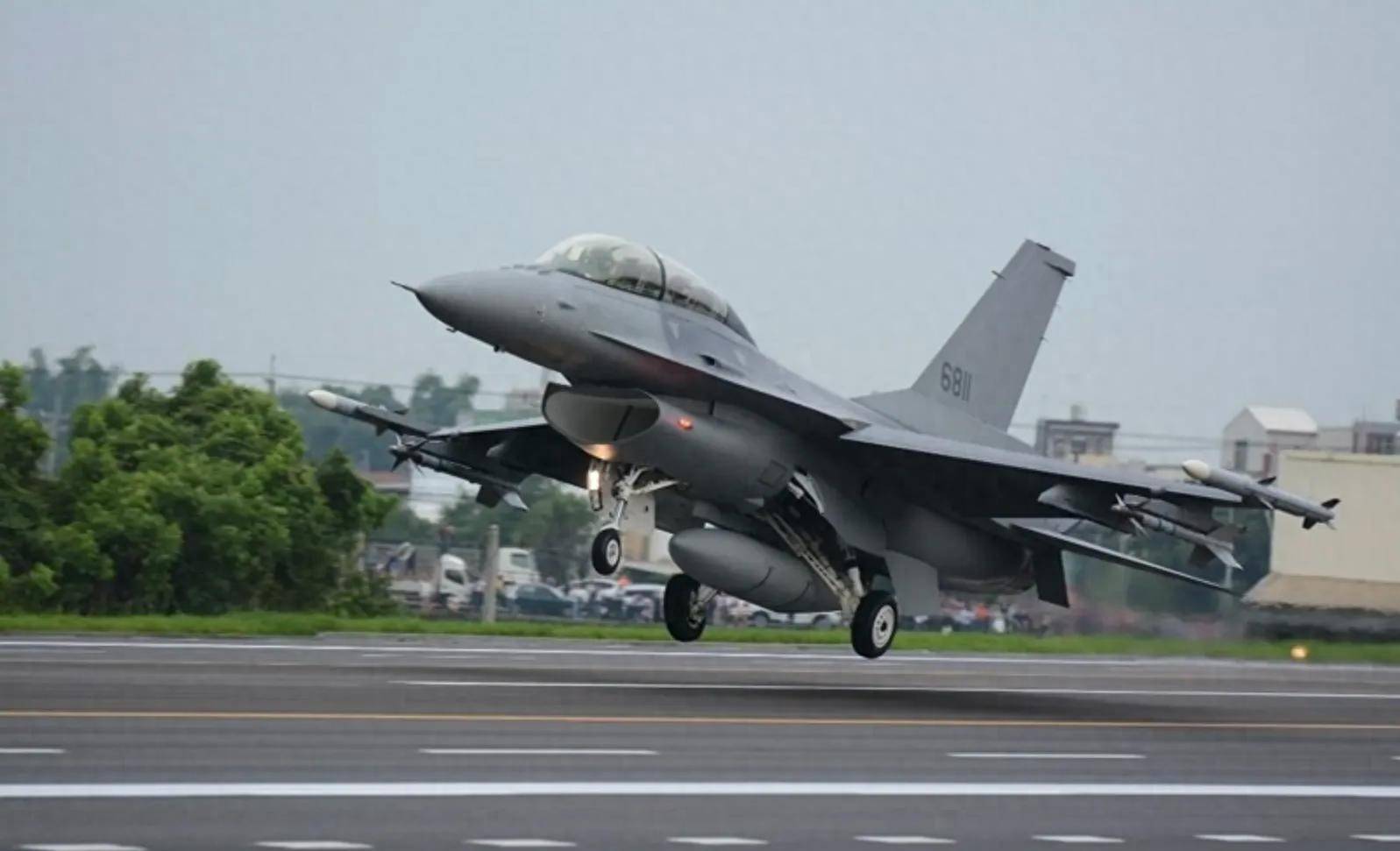 哈勃空间望远镜- Wikiwand, image size:1597x971