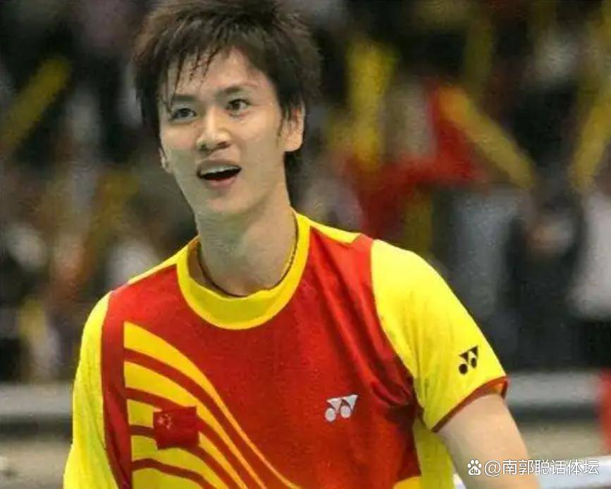 国羽鲍春来:一生挚爱罗雪娟,她嫁富豪生一对儿女,他43岁仍单身,从世界