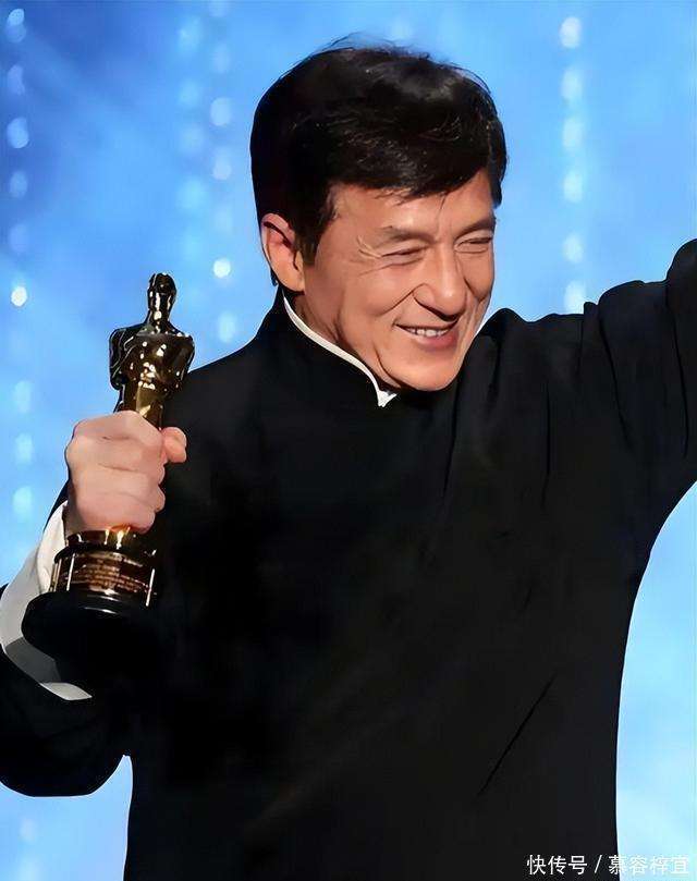 卖惨宣传,票房从25亿跌到5114万,成龙给国产片上了一课