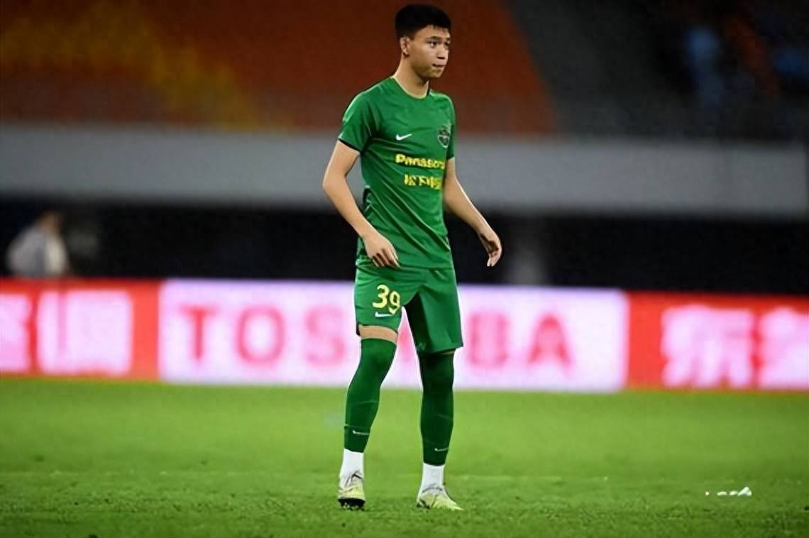 意外！他是亚足联唯一点名表扬的U23国足球员，球迷：他实至名归