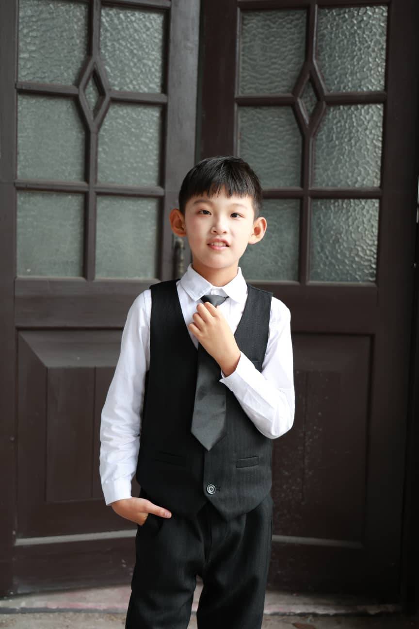 上海礼智信影视文化传媒有限公司和上海玖蕾影视文化传媒有限公司联合出品的《中华五千年之少年强繁花.逐浪》正式开拍