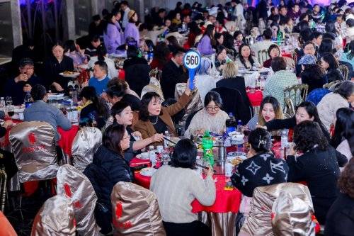 2026慈善公益年度盛典:璀璨星光,照亮时代女性新篇章(图4) 2026慈善公益年度盛典:璀璨星光,照亮时代女性新篇章(图4)