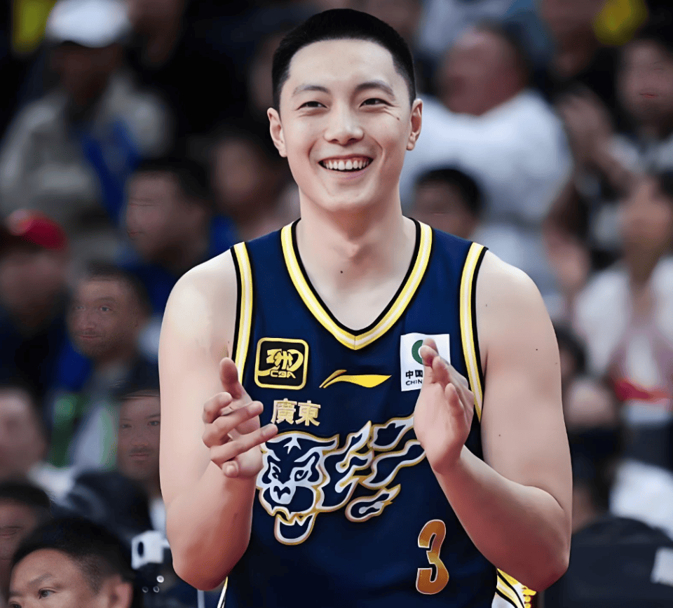 不是胡明轩，不是萨姆纳！广东队最大赢球功臣另有其人