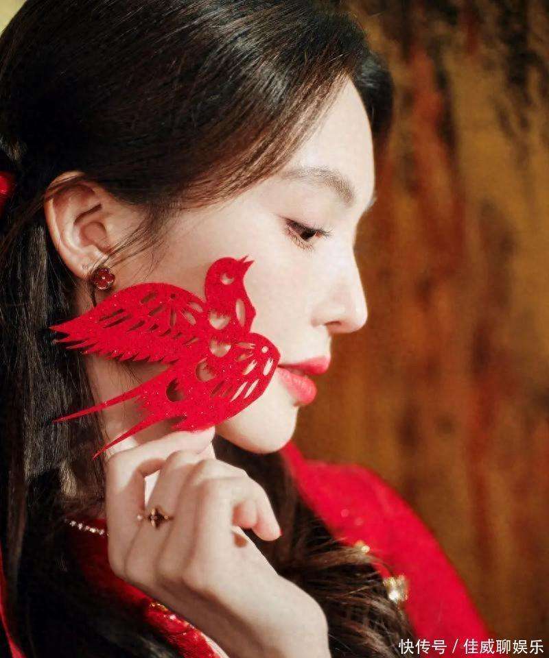 原创            笑不活了！狗仔在线喊话金晨求回应，内娱喜剧人再添名场面