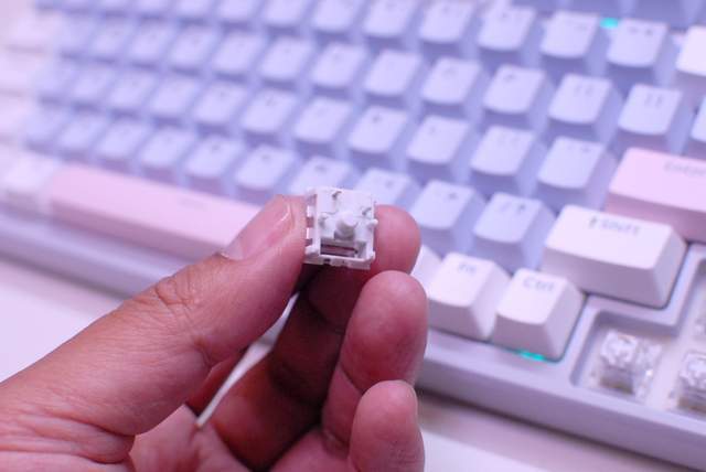 续航怪兽遇上电竞王者：雷柏V700DIY-98长续航版 &amp; VT9 MAX鼠标实测