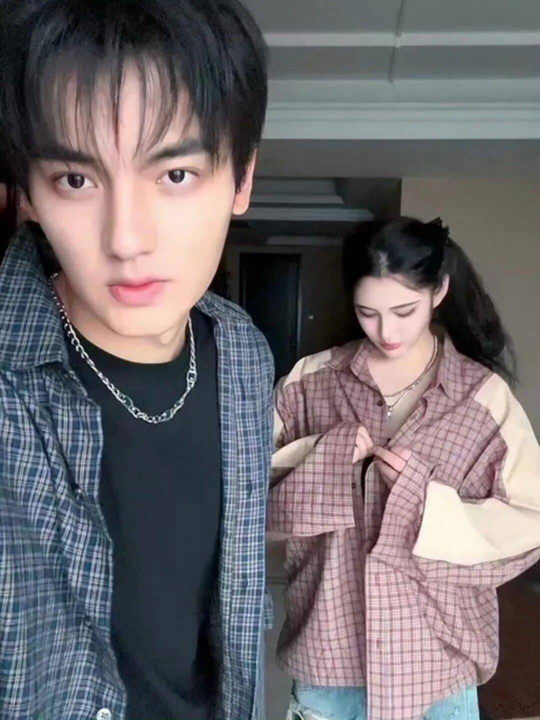 原创            李心艾老公刘子瑞宣布退圈！真正的幸福是回家后的那盏灯