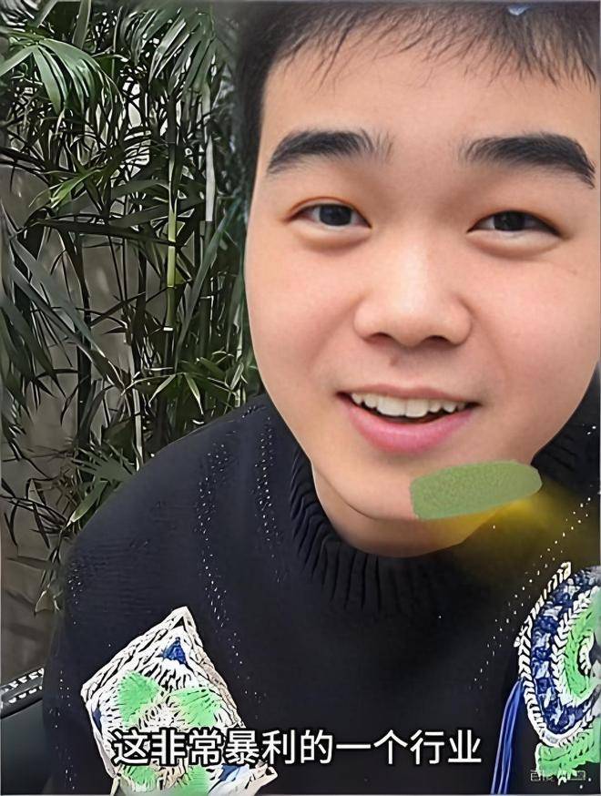 原创            岳云鹏徒弟尚筱菊爆料：在德云社要压岁钱是暴利行业，扛打就行！