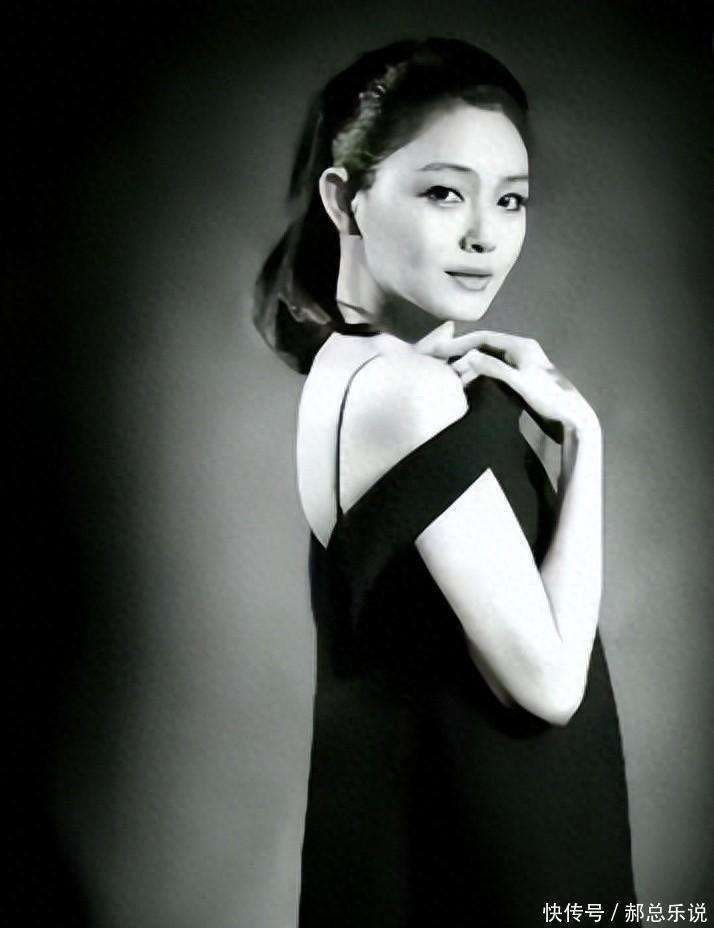 原创            S妈自爆大S雕像揭幕礼时间，2点2分2秒，暗藏三人对大S深沉的爱