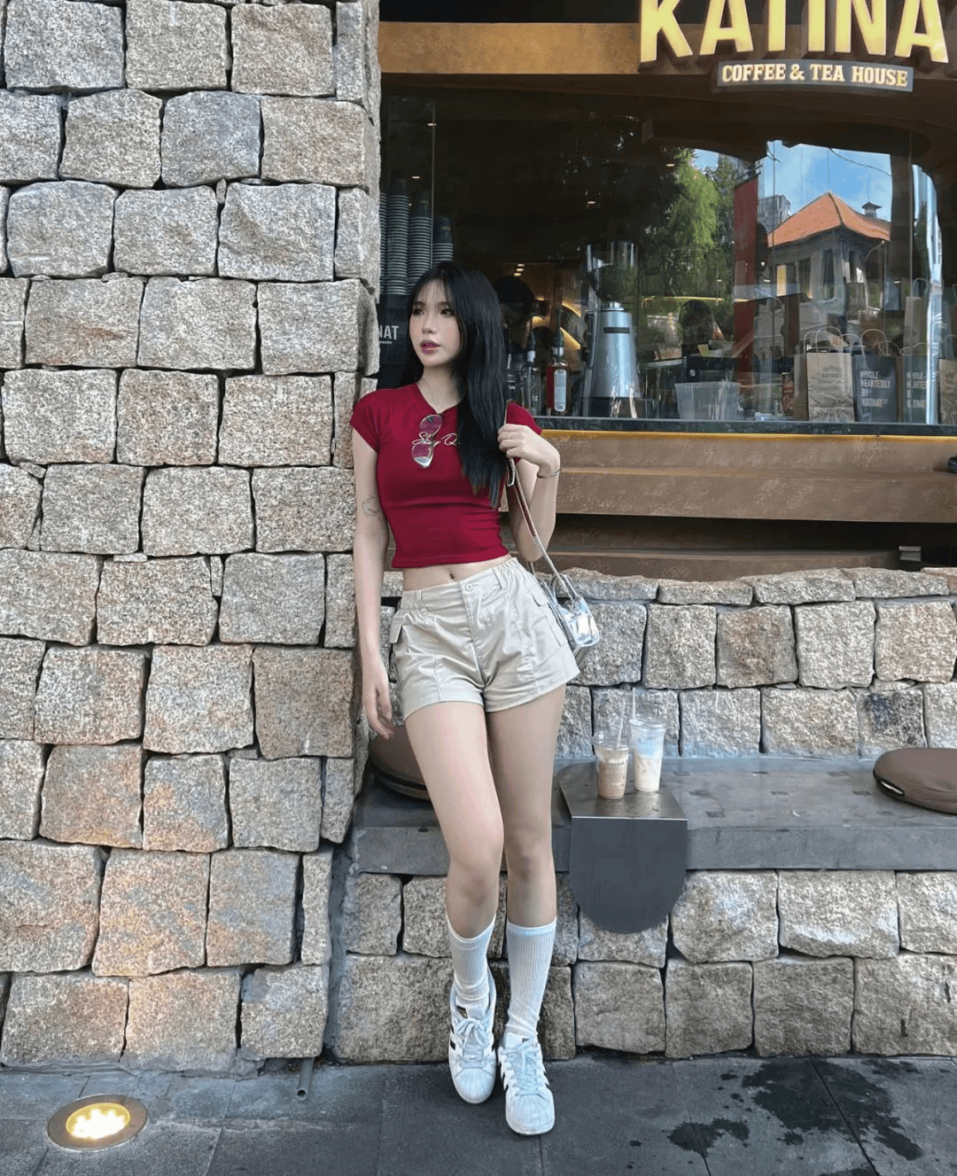 Share | 越南极品美女，街边写真壁纸