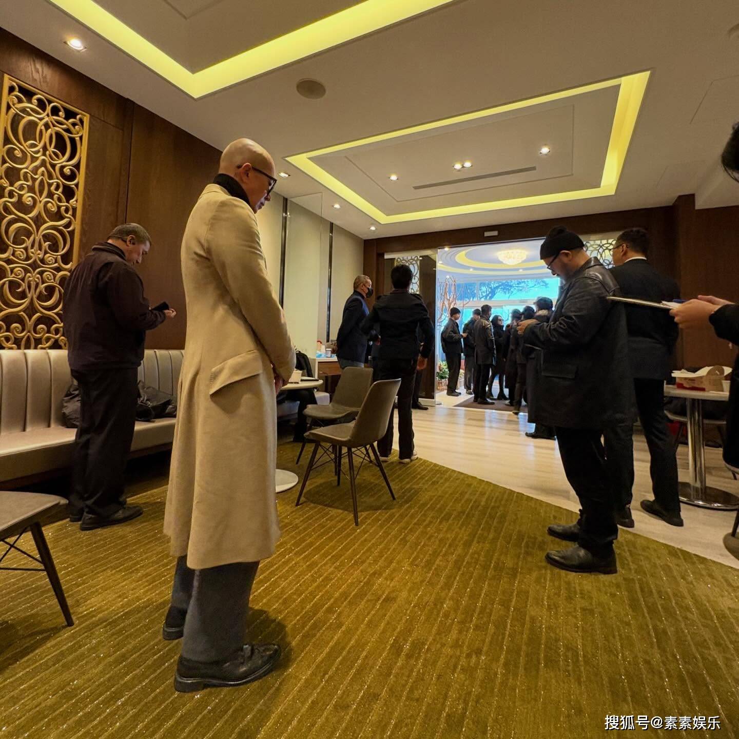 原创            韩媒曝大S在机场路上发生心脏骤停，抢救14小时没能挽回生命