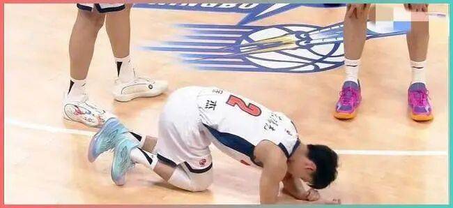 广东输宁波风波发酵，杜锋成众矢之的，害苦徐杰，下课呼声超高